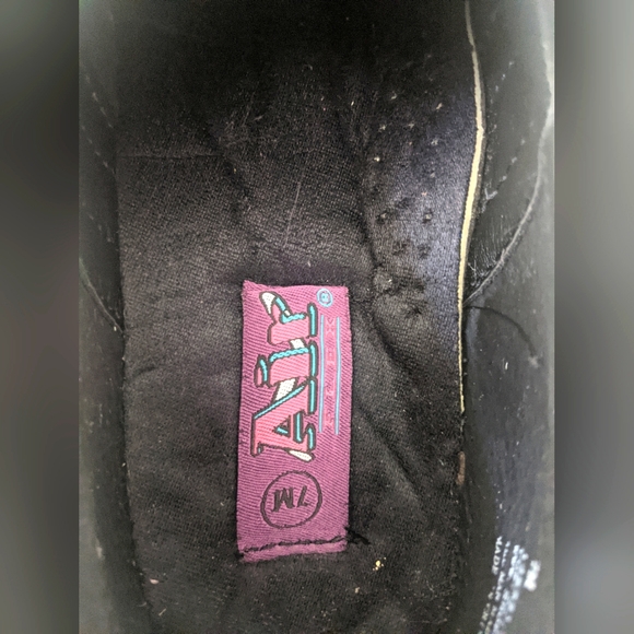 Air Flex Textured Clogs - Picture 5 of 5